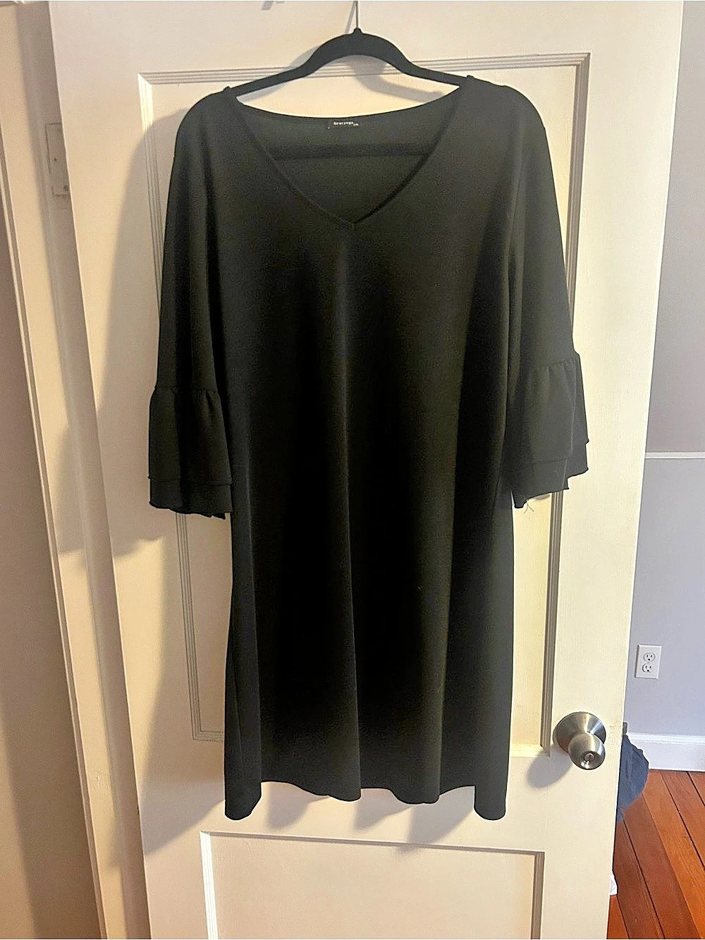 Gravy yoga Black Midi Dress Like New